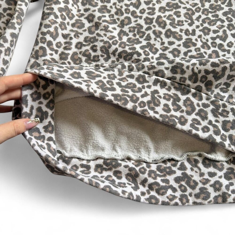 Abercrombie & Fitch Leopard Sweatshirt - Picture 6 of 6